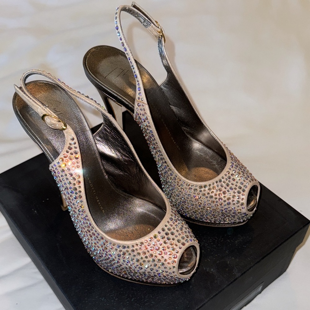 Giuseppe Zanotti Sharon 105